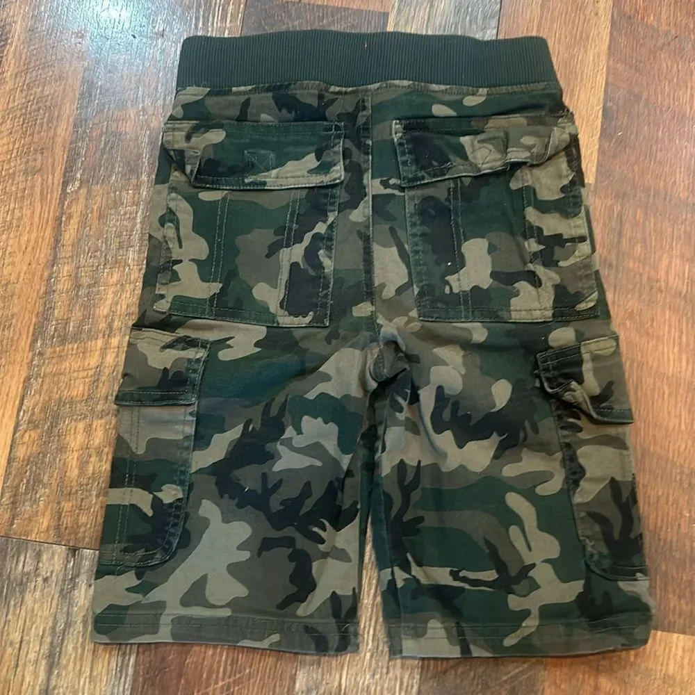 Avalanche shorts 10/12 (2800)